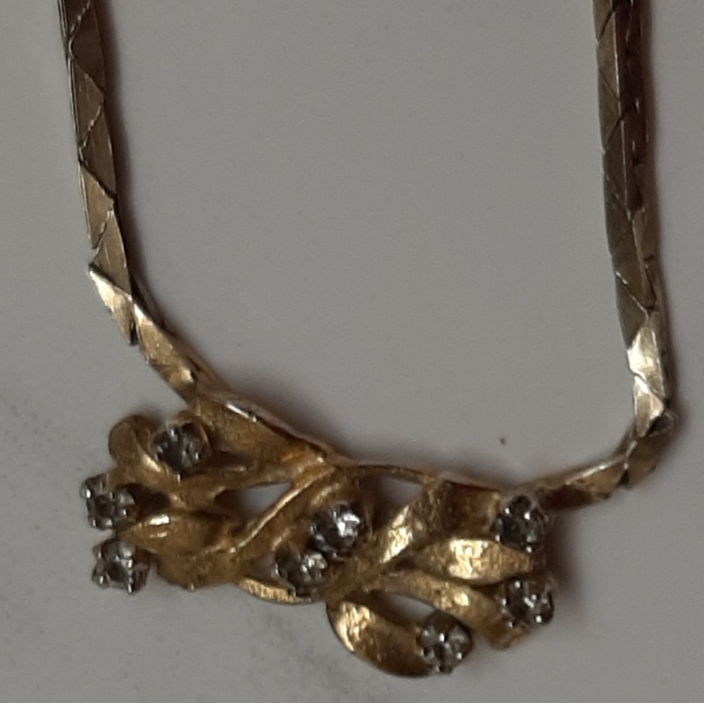 925 Goldtone 8 Natural Diamond Necklace 15" (6.9g)